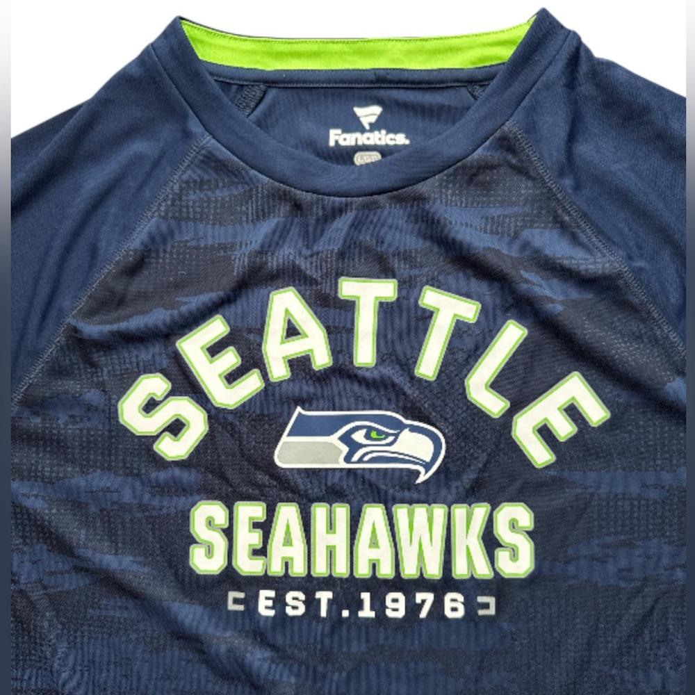 Seattle Seahawks Fanatics NFL‎ Men’s T-Shirt Size Large NWTS Seahawks Football